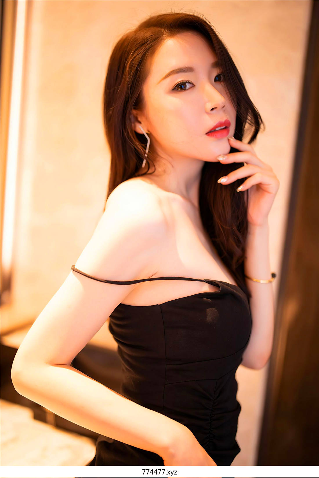 02153310 13 G44