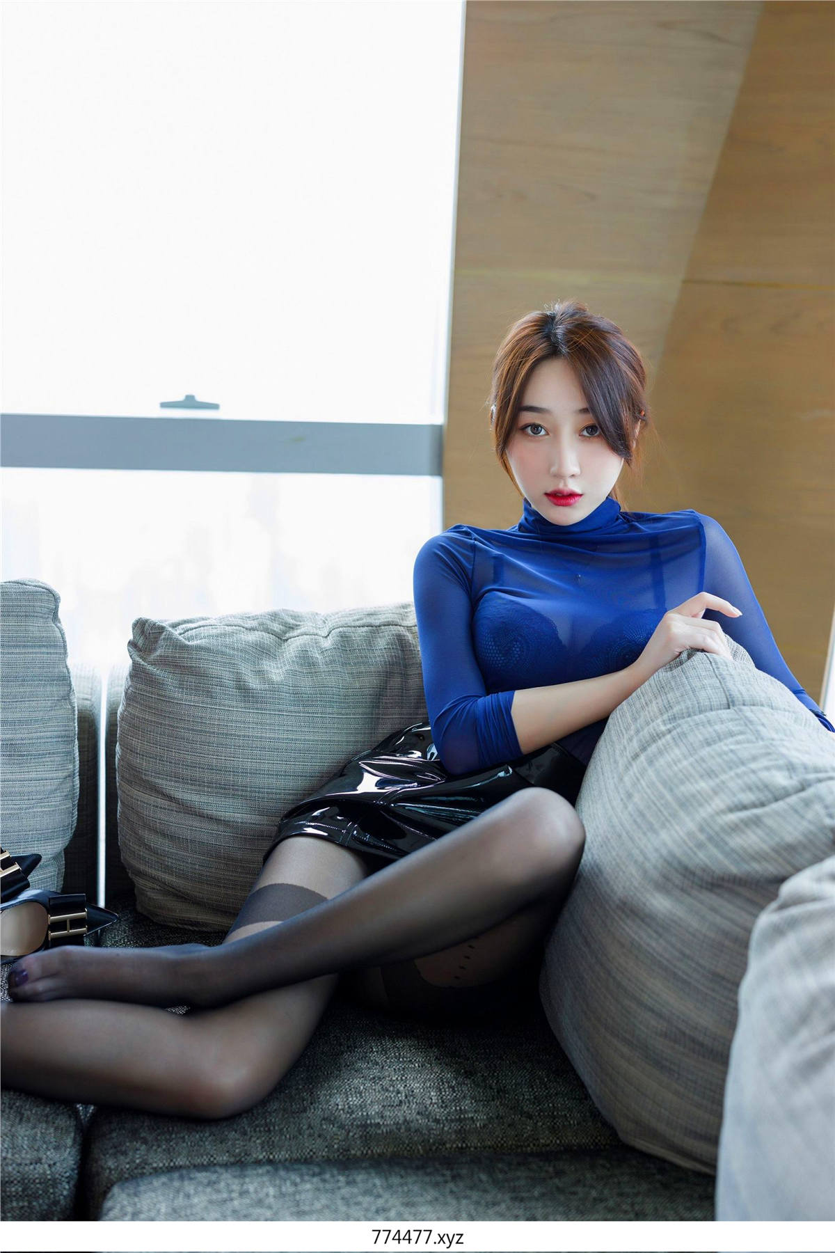 01194213 27 V53