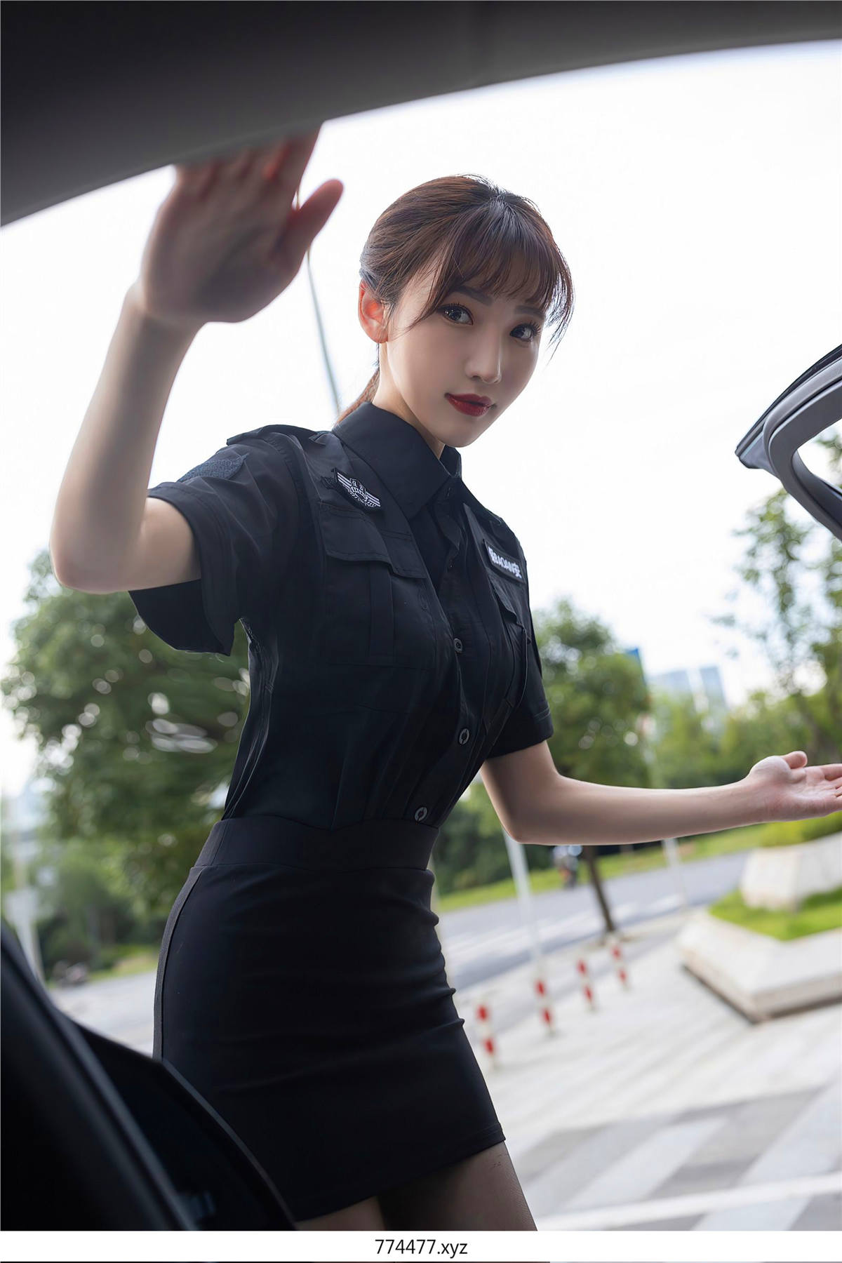 021R615 34 94Z