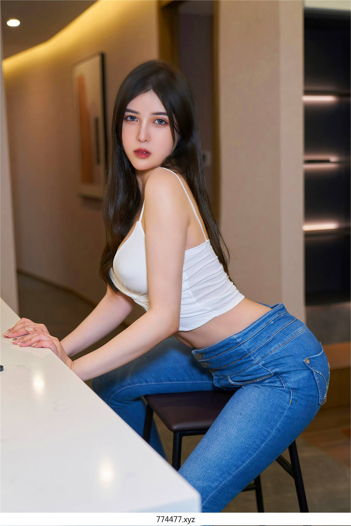 021JT9 4 44D