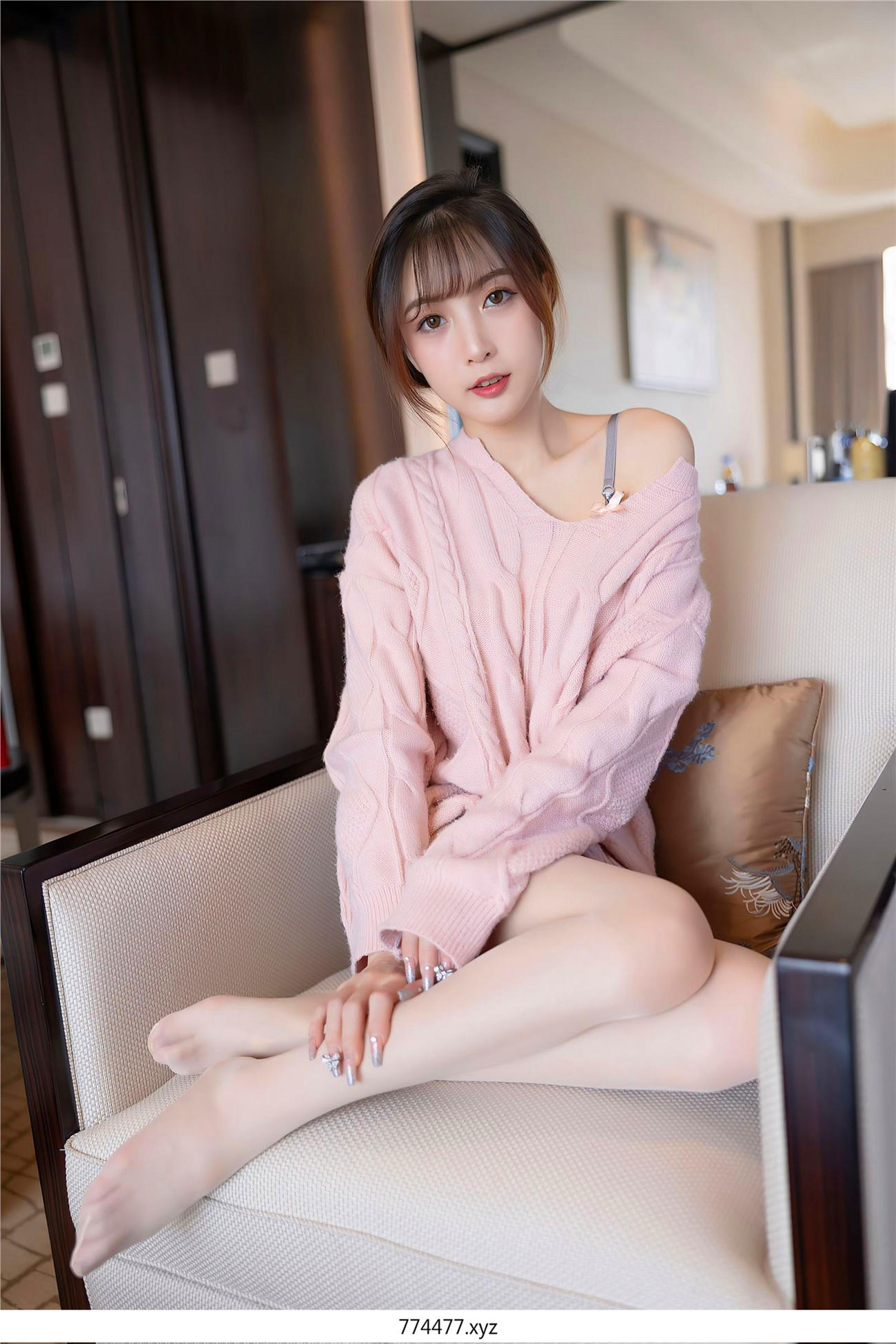 221JT9 25 NG