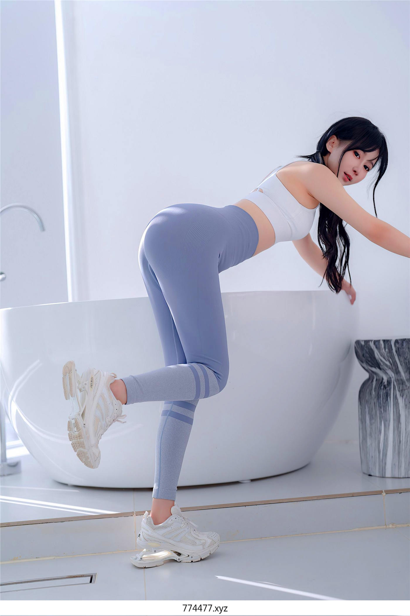 f0745e25c487e2bf5aa6a30c2b457dd5.jpg