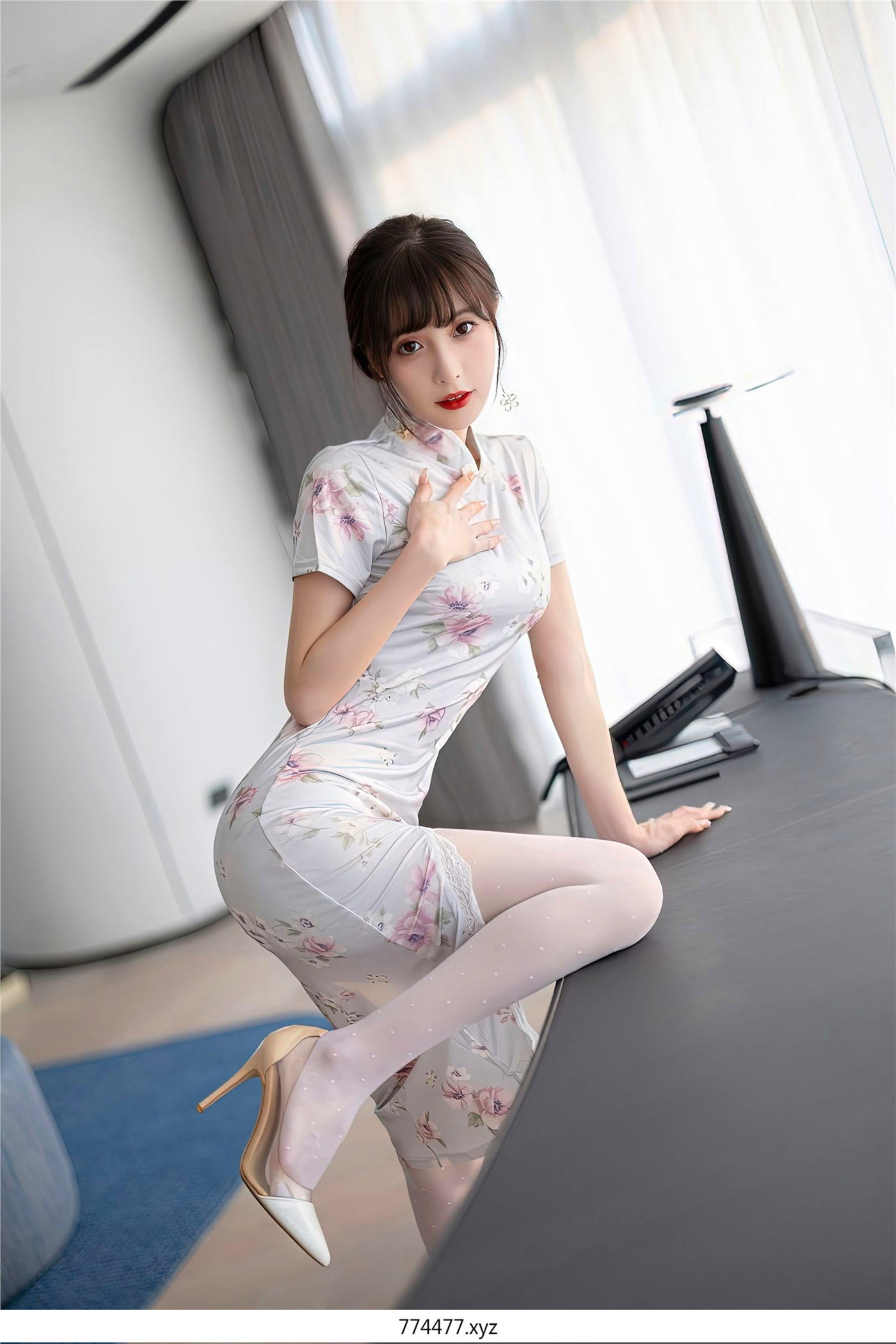 73bfc4aee6e7269c94378f9562ee51f5.jpg