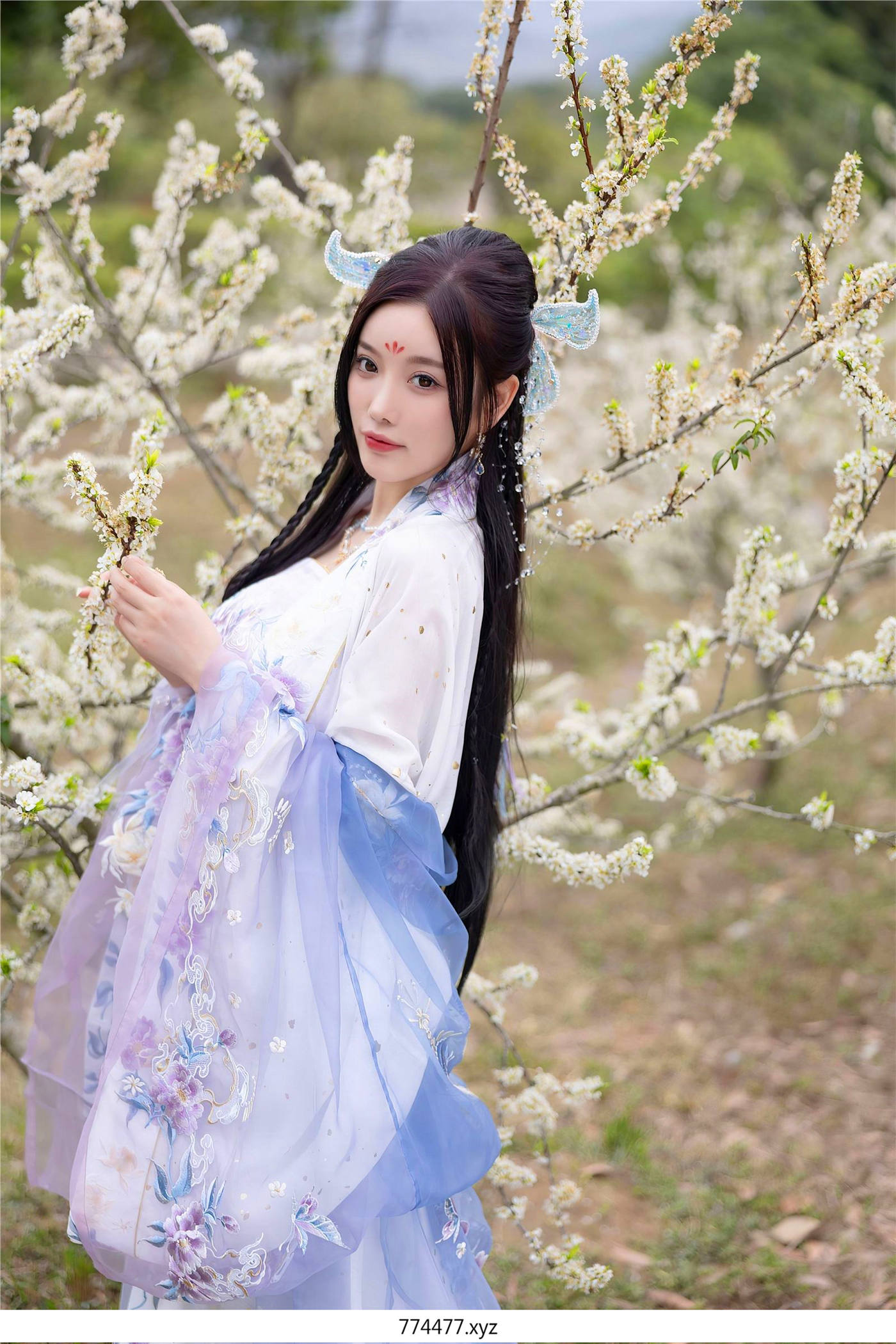 1c9055bfc77f89cb8aa3e923f4b9fa18.jpg