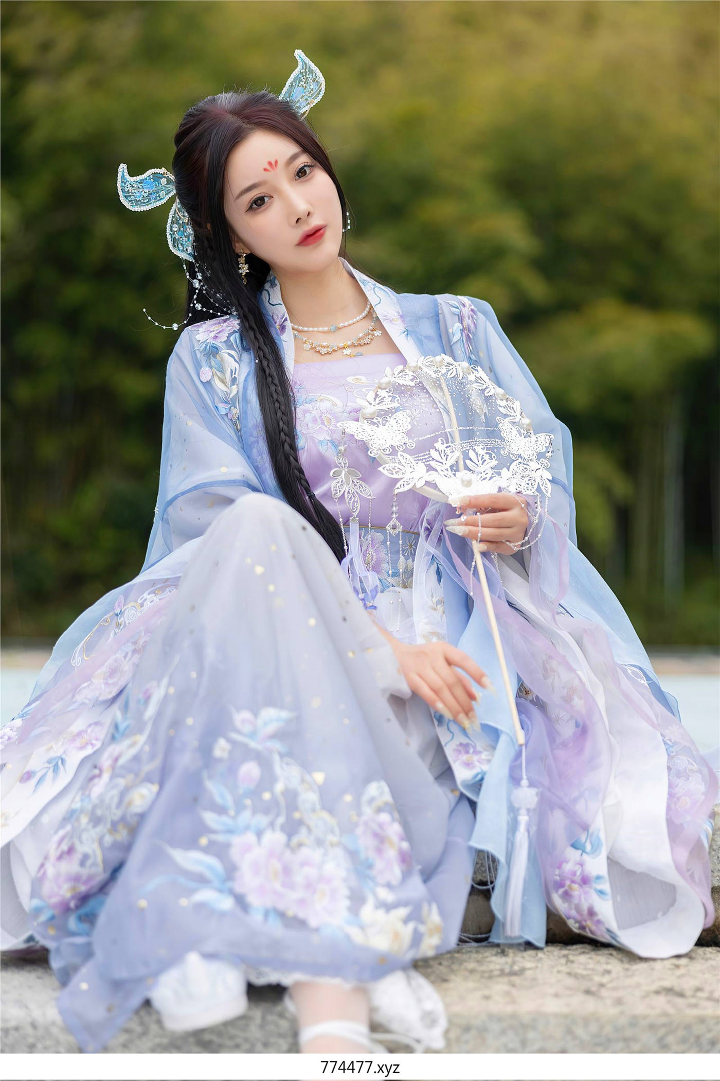 4e96b28a0944a6b65dea15c17d784c15.jpg